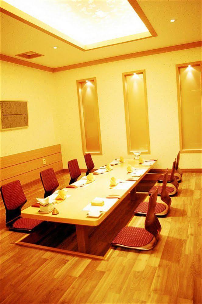 B&Beach Tourist Hotel Yeosu Εξωτερικό φωτογραφία
